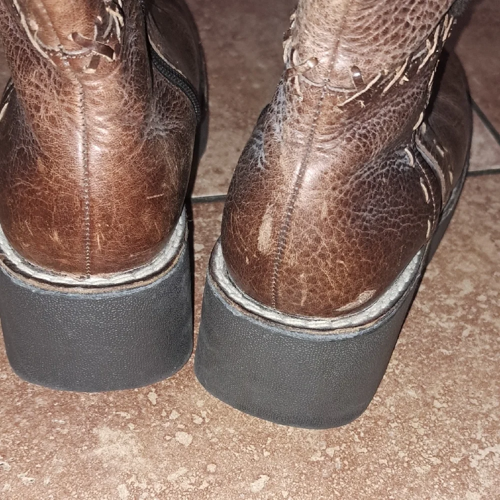 Report Collection Chocolate Over the Knee Boots